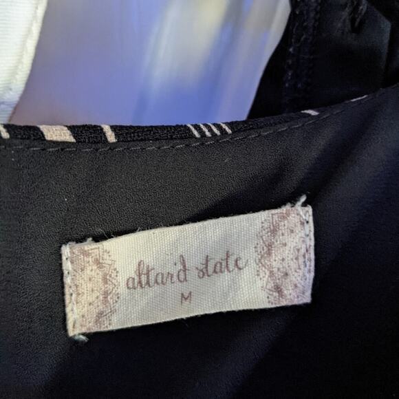 Altar'd State jumper, medium, black w/stripes, bell sleeves; open back; - Picture 6 of 7